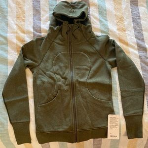 BNWT Scuba Hoodie III size 8